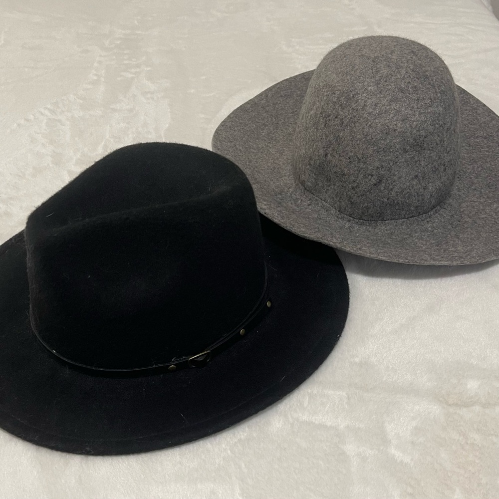 2/$25 Stylish Black and Gray Felt Hats